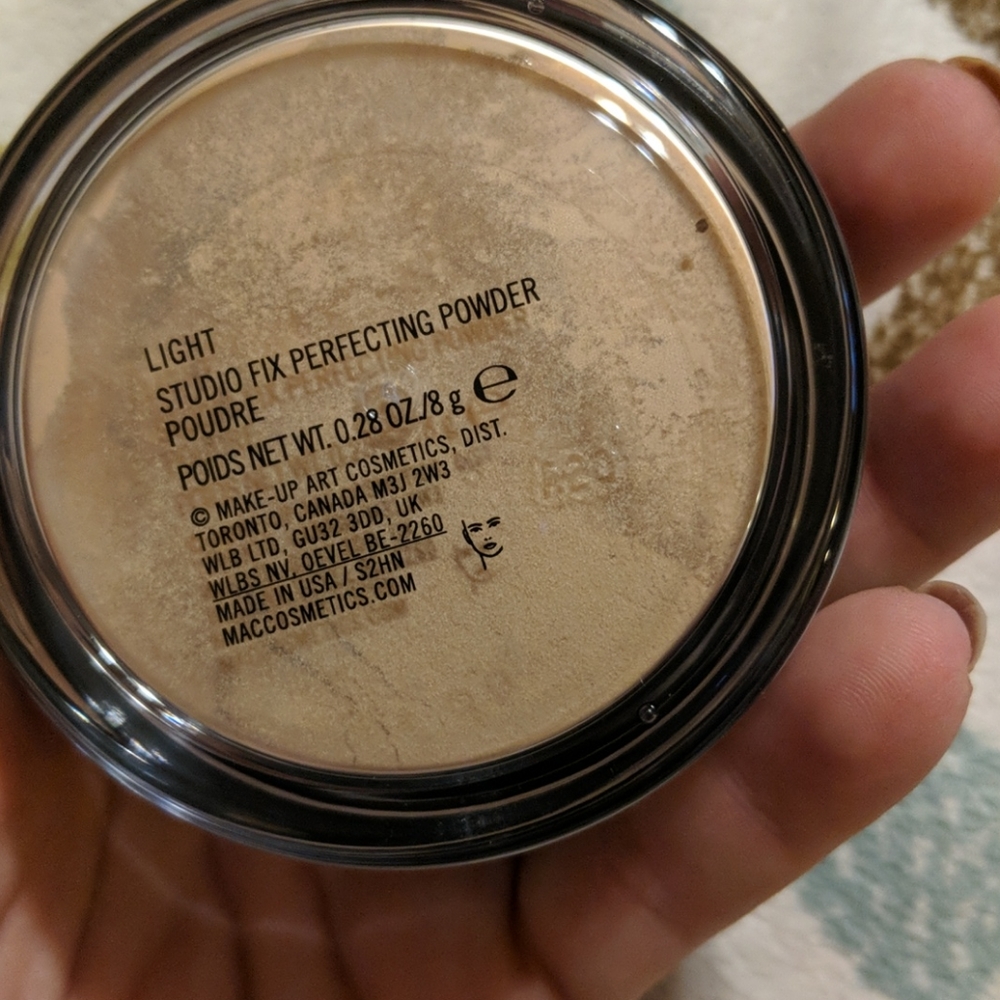 Mac Cosmetics Studio Fix Perfecting Powder - Picture 6 of 6